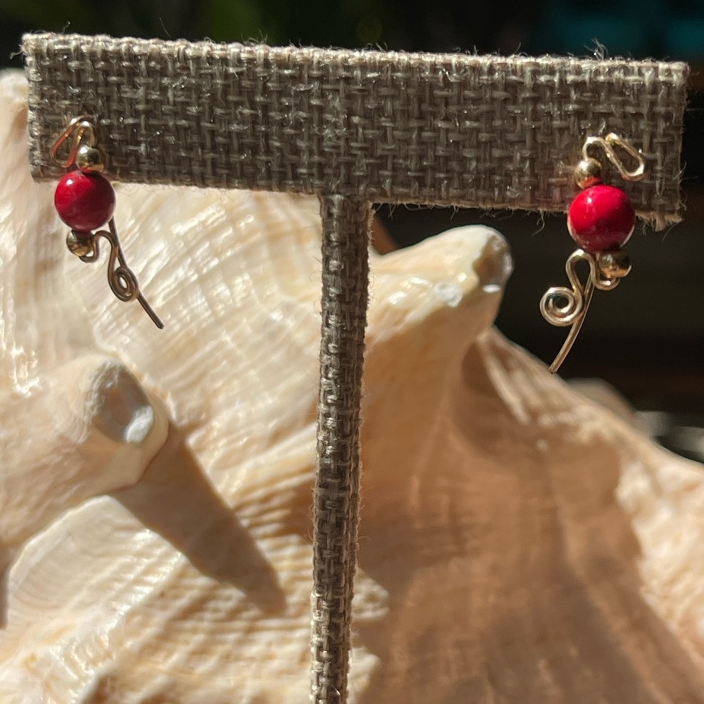 Gold Earrings with Coral - Picture 1 of 4